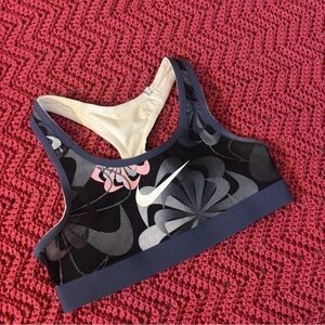 Nike Girls Floral Patterned Sports Bra